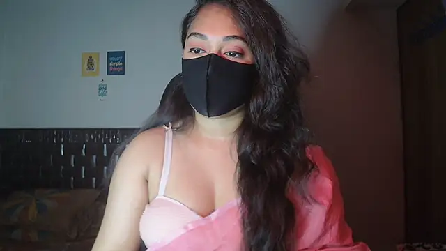 Most-Beautiful-Queen online show from November 16, 2025, 6:57 pm