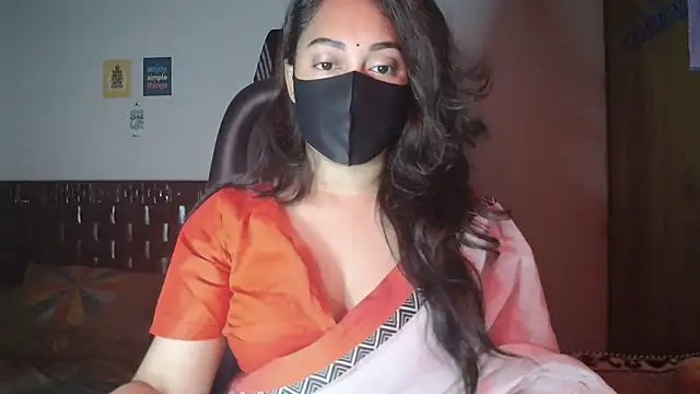 Most-Beautiful-Queen online show from November 22, 2025, 7:24 pm