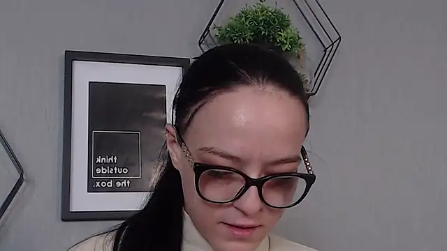 IzabelllNoir online show from February 13, 2025, 8:27 am