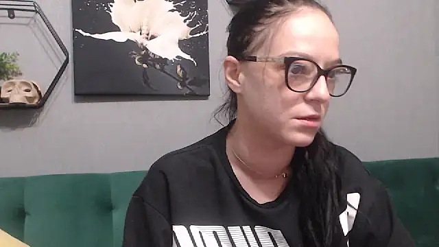 IzabelllNoir online show from February 21, 2025, 8:18 am