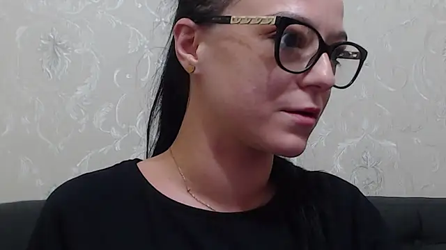 IzabelllNoir online show from March 13, 2025, 8:04 am