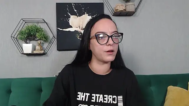 IzabelllNoir online show from January 7, 2026, 10:40 am