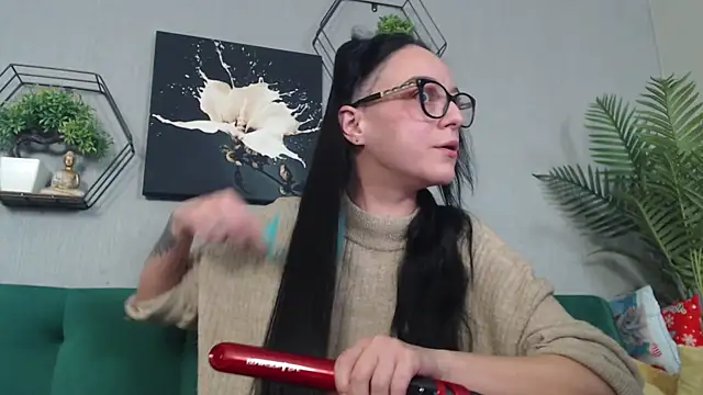 IzabelllNoir online show from January 13, 2026, 7:02 am