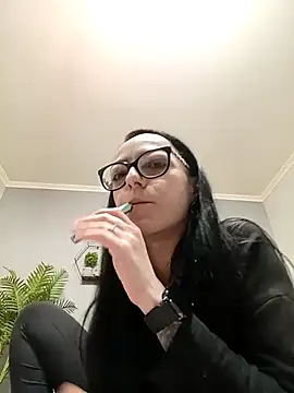 Snapshot of IzabelllNoir chatting on February 26, 2026, 10:09 pm IzabelllNoir online show from February 26, 2026, 10:09 pm