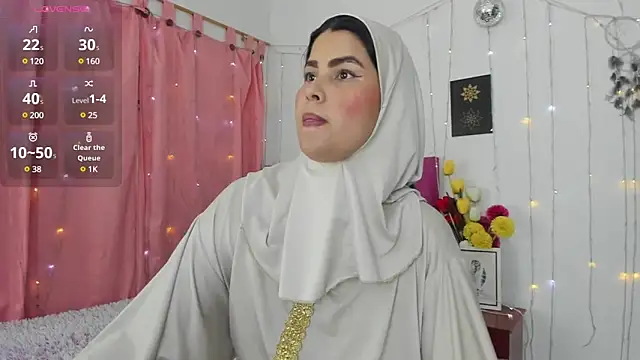 AishaAmin  online show from January 30, 2025, 12:06 pm