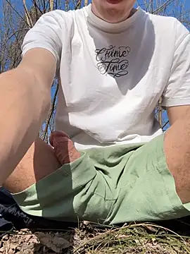 Snapshot of alexyourboy chatting on March 6, 2026, 1:29 pm alexyourboy online show from March 6, 2026, 1:29 pm