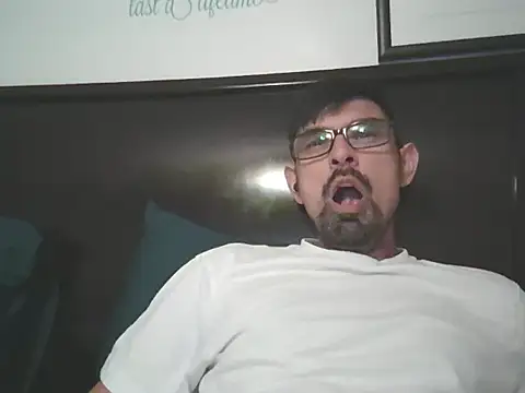 spence204011 online show from December 21, 2025, 1:57 am