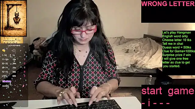 Snapshot of YourDreamLoverr chatting on April 29, 2026, 11:44 pm YourDreamLoverr online show from April 29, 2026, 11:44 pm