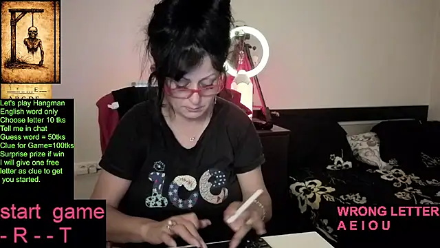 Snapshot of YourDreamLoverr chatting on May 19, 2026, 11:11 pm YourDreamLoverr online show from May 19, 2026, 11:11 pm