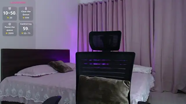 lovelygracy1809 online show from April 18, 2026, 7:07 pm