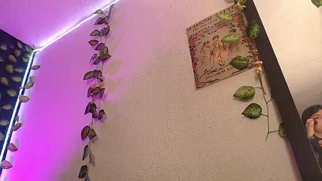 niakat  online show from March 21, 2026, 3:22 am