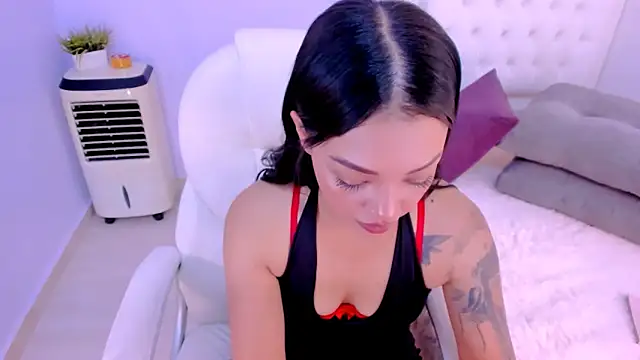 Snapshot of Sara_LipsX chatting on February 22, 2025, 8:42 pm Sara LipsX online show from February 22, 2025, 8:42 pm