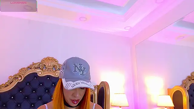 AdelinaVans online show from June 3, 2026, 11:57 am