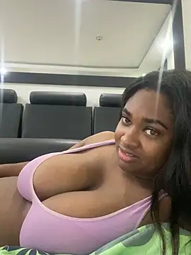 Snapshot of _MARRTINNA_ chatting on January 15, 2025, 7:15 am MARRTINNA online show from January 15, 2025, 7:15 am