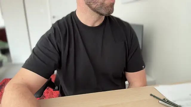 Mr Beef online show from March 17, 2025, 10:27 am