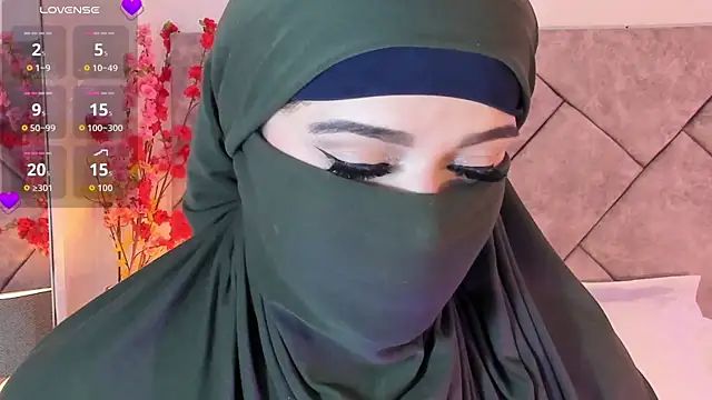 anna-henao online show from November 26, 2025, 8:43 pm