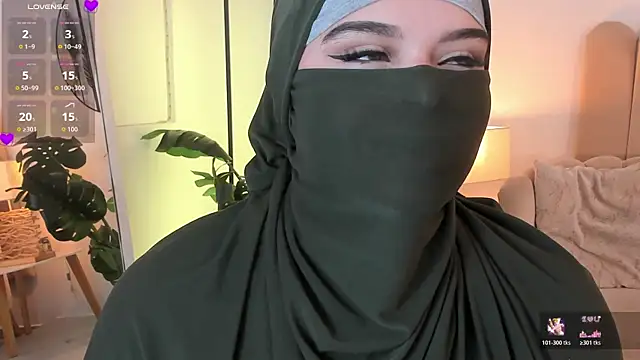 anna-henao online show from March 24, 2026, 9:20 pm