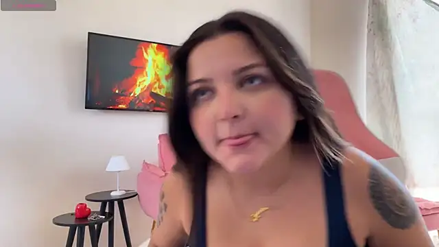 SweetPaige  online show from March 12, 2025, 4:02 pm