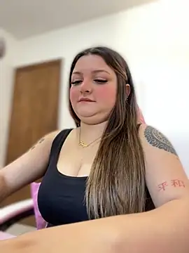 SweetPaige  online show from October 10, 2025, 4:06 pm