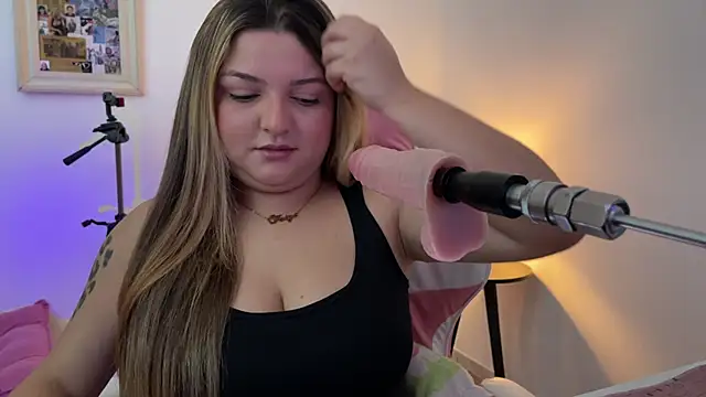 SweetPaige  online show from March 6, 2026, 1:51 pm