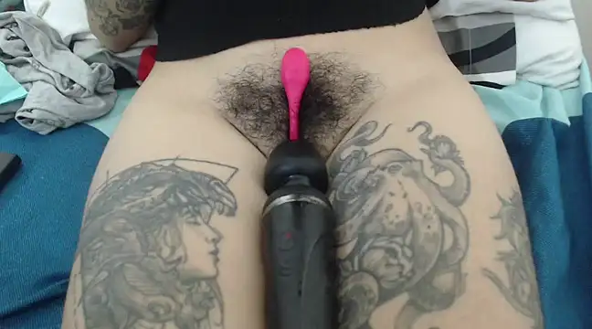 Snapshot of meganfoxx9 chatting on December 13, 2024, 10:55 pm meganfoxx9 online show from December 13, 2024, 10:55 pm