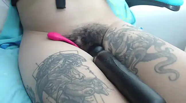 Snapshot of meganfoxx9 chatting on January 29, 2025, 12:01 am meganfoxx9 online show from January 29, 2025, 12:01 am