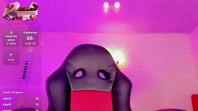 naomy  xx online show from February 11, 2026, 3:11 am