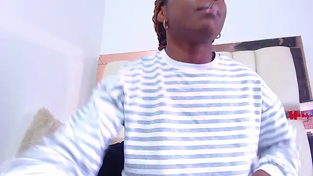 ItsVenuss online show from January 13, 2026, 6:02 pm