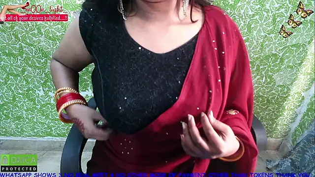  mOOn light  online show from October 10, 2025, 5:39 am