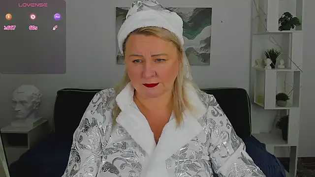 mira robinsonnn online show from December 21, 2025, 4:47 pm