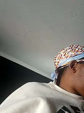 Ms  JOJO online show from October 31, 2025, 11:55 am