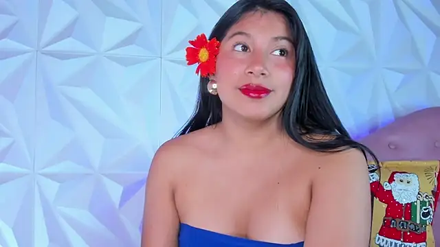 LinnaGardenia online show from December 24, 2024, 10:28 pm