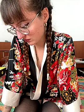 Snapshot of _foxygirl_ chatting on October 5, 2025, 9:51 am foxygirl online show from October 5, 2025, 9:51 am