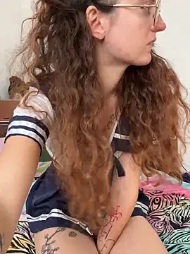 Snapshot of _foxygirl_ chatting on October 28, 2025, 11:14 am foxygirl online show from October 28, 2025, 11:14 am