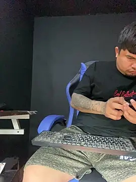 DickMasterfindom online show from April 11, 2026, 4:06 am