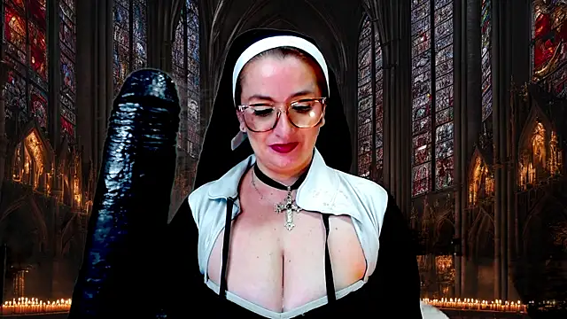 helenas fantasy online show from December 6, 2024, 8:37 am