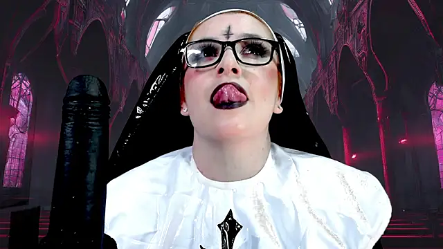 helenas fantasy online show from December 22, 2024, 2:28 am