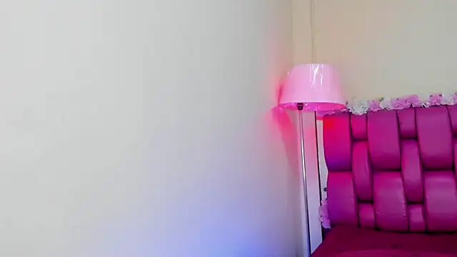 Gabriela Brown online show from December 14, 2024, 4:42 pm