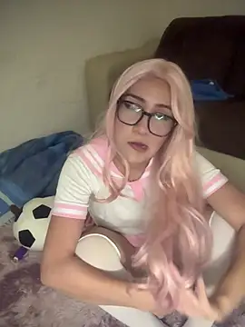 Snapshot of LunaAurora3 chatting on April 2, 2026, 5:38 am LunaAurora3 online show from April 2, 2026, 5:38 am