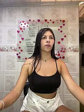 Alanna atm  online show from February 4, 2025, 9:31 pm