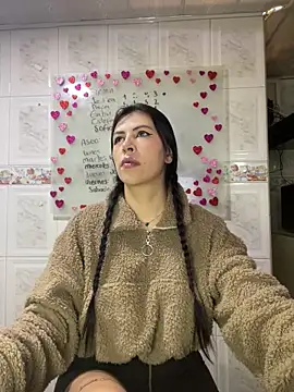 Alanna atm  online show from February 12, 2025, 1:06 pm