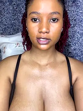 chocogirl01 online show from September 26, 2025, 4:05 am