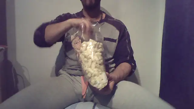 fl3xxx1 online show from February 13, 2025, 6:38 pm