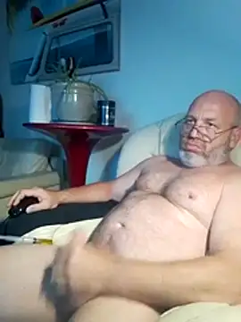 iambradz online show from April 18, 2026, 8:18 am