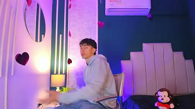 AlessandroDybala online show from February 15, 2025, 12:11 pm