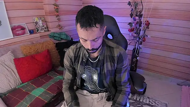 Tom cooper  online show from March 13, 2025, 1:07 pm