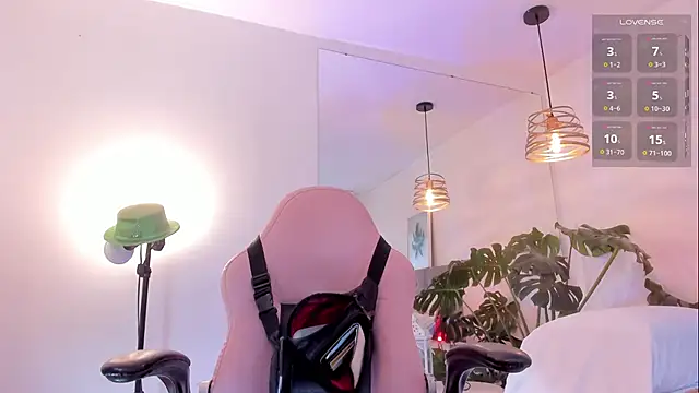 Tom cooper  online show from November 13, 2025, 12:15 pm