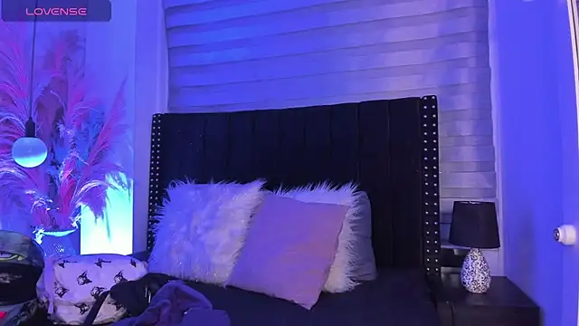 Sofiia-Rubb online show from February 11, 2025, 4:11 am