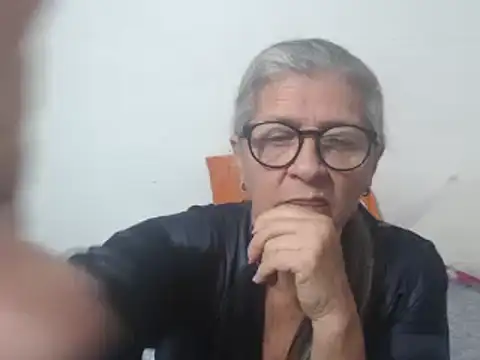Snapshot of candy_mature_ chatting on January 16, 2025, 9:27 am candy mature online show from January 16, 2025, 9:27 am