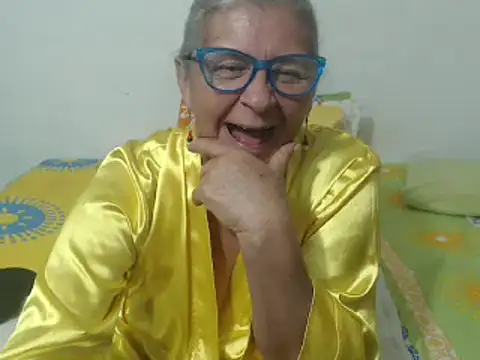 Snapshot of candy_mature_ chatting on January 24, 2025, 1:03 am candy mature online show from January 24, 2025, 1:03 am